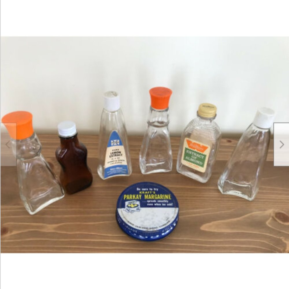 Vtg Decor Flavor Extract Glass Bottles Kraft Parkay Watkins Crown Blue Ribbon